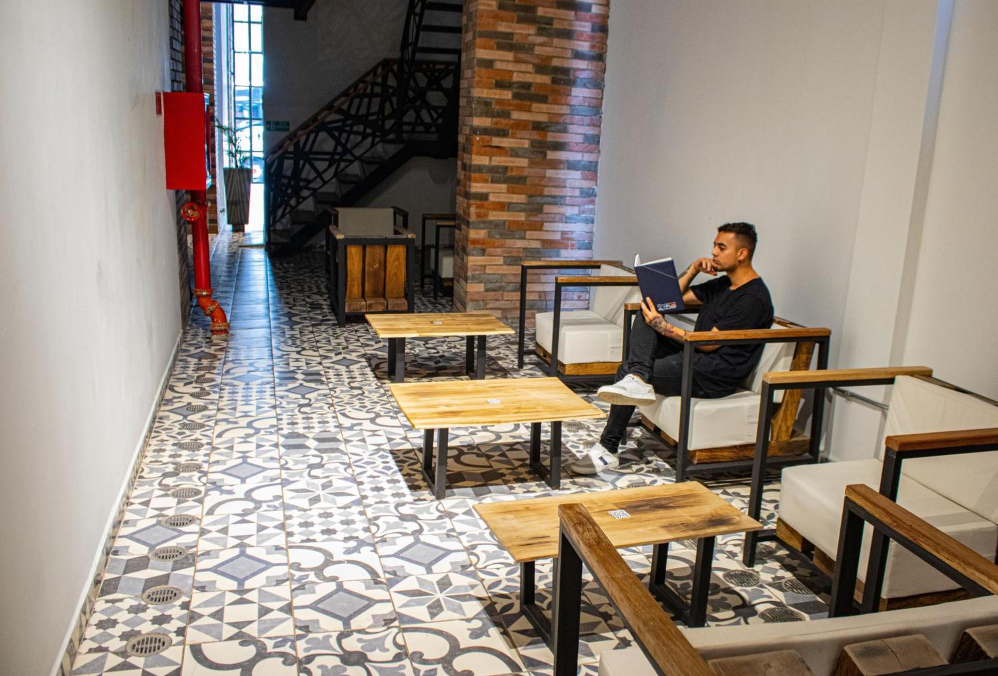 Apartahotel 메딜린 외부 사진