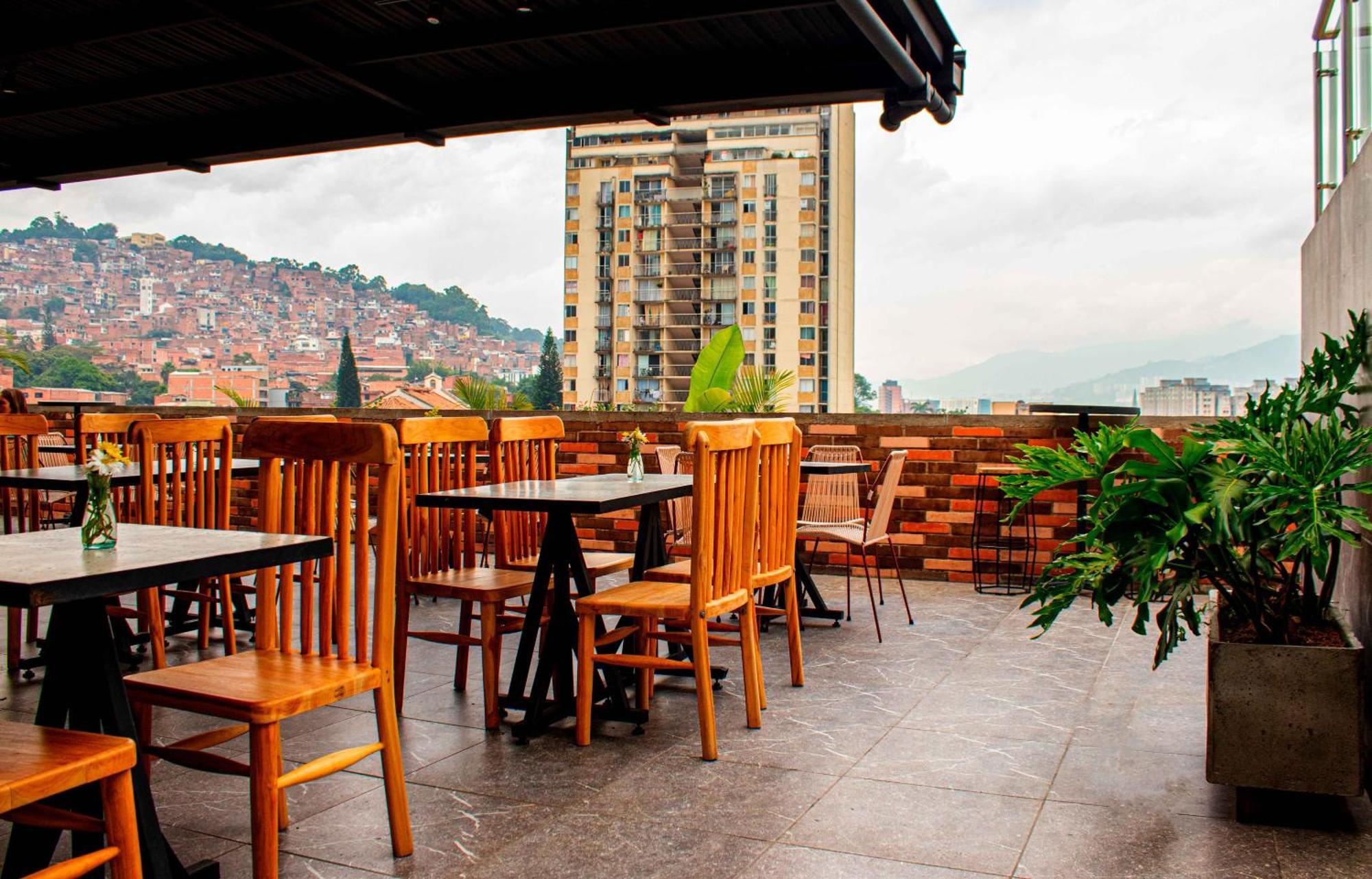 Apartahotel 메딜린 외부 사진